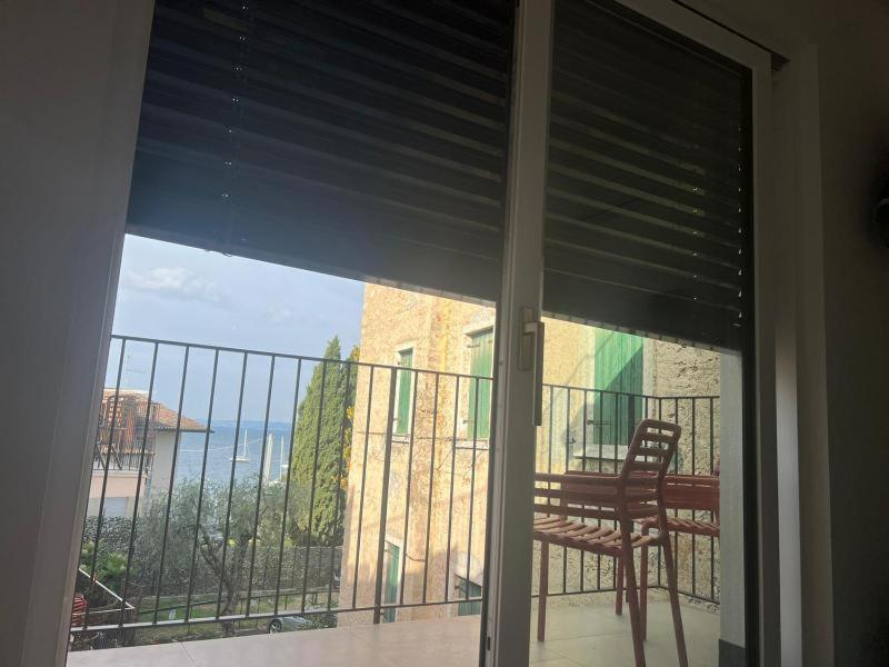 New Marina Apartments Torri Del Benaco Exterior foto